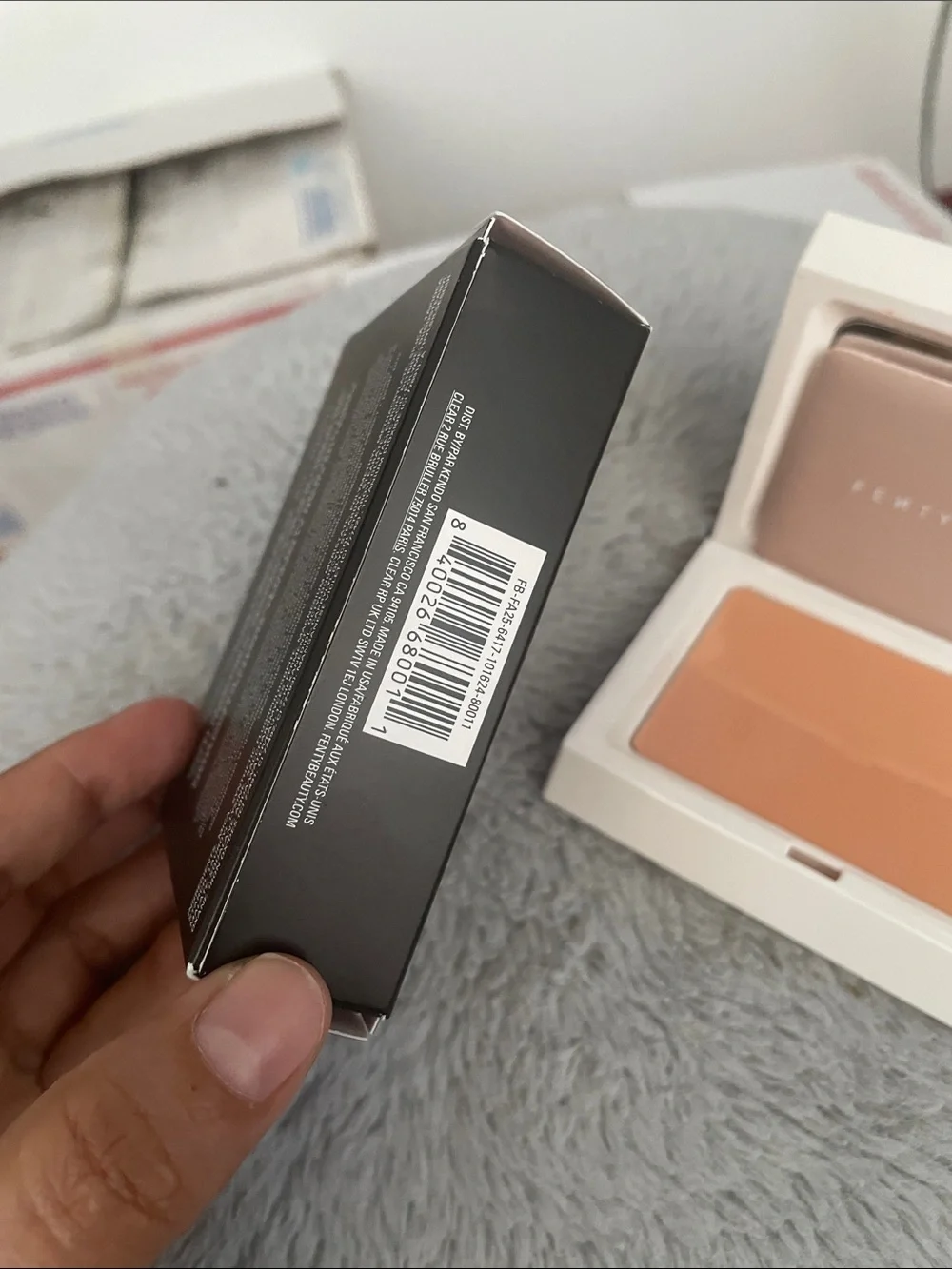 Fenty Beauty Bright Fix Powder - Warm Beige/Tan